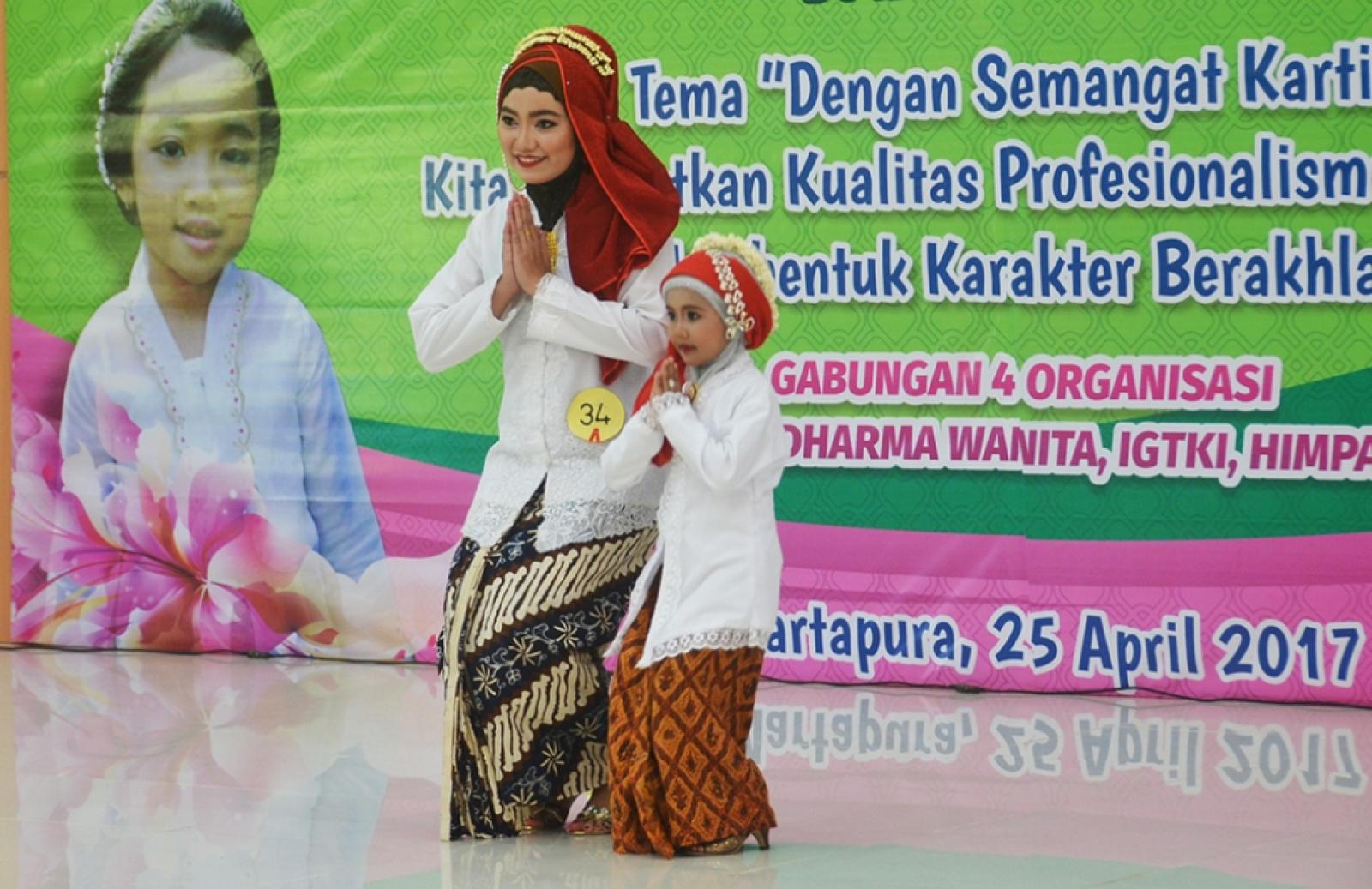 Infopublik Fashion Show Kartini Ala Anak Tk