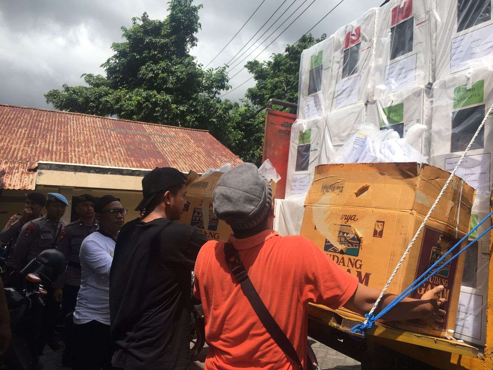 InfoPublik Pendistribusian Logistik Pemilu Di Kota Ternate Hampir Rampung