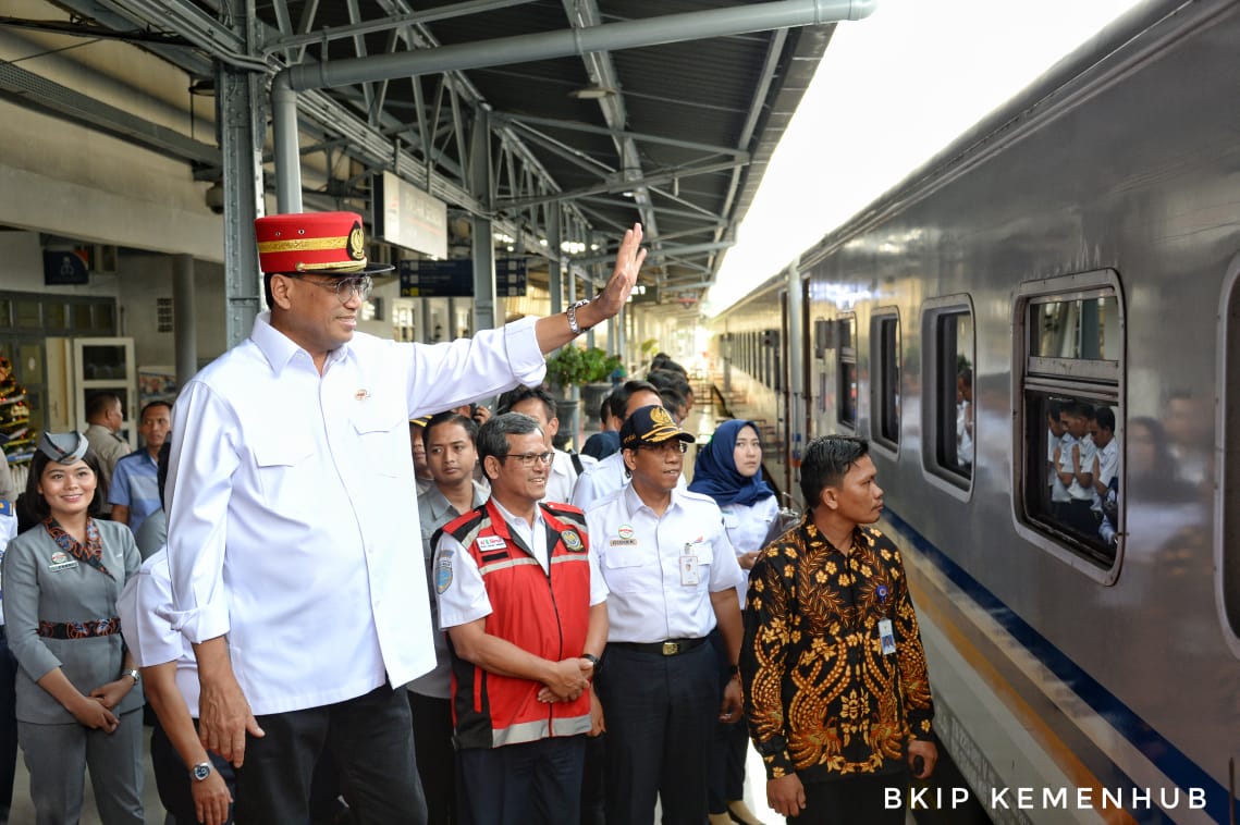 Infopublik Kereta Api Masih Jadi Moda Favorit Masyarakat Pada Libur