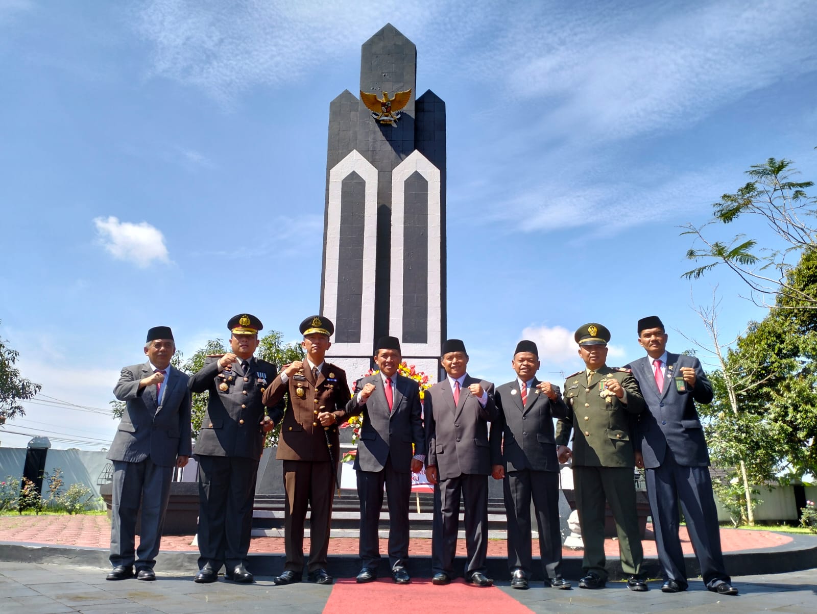 Infopublik Peringati Hari Pahlawan Ziarah Ke Tmp Wirapati