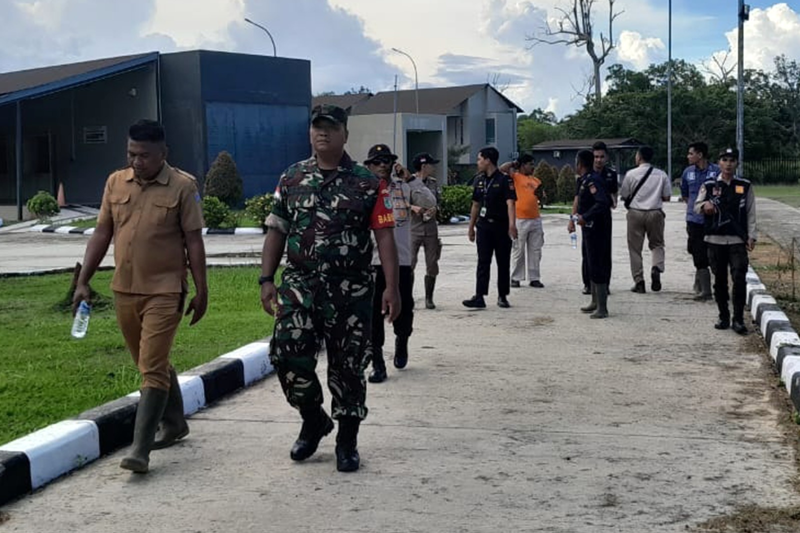 Infopublik Cegah Pelintas Batas Negara Ilegal Tni Polri Rutin