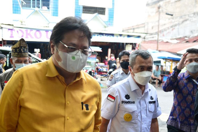 Infopublik Airlangga Dorong Distribusi Minyak Goreng Murah Merata Ke