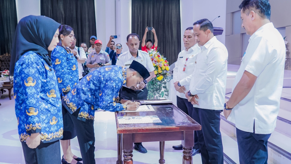 Infopublik Tanda Tangani Perjanjian Kinerja