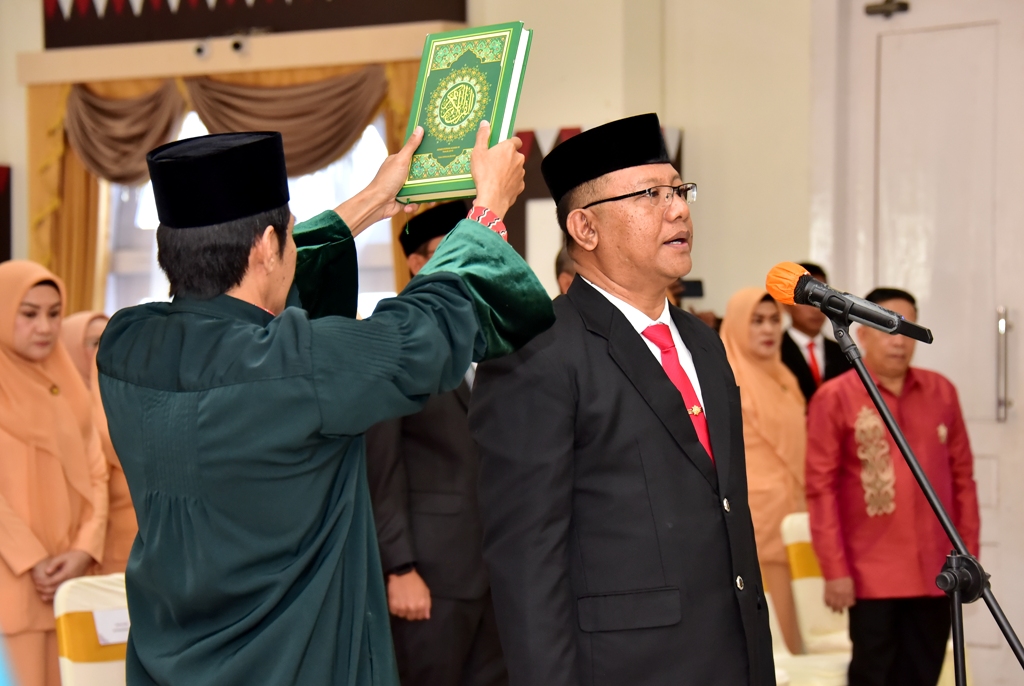 InfoPublik PENGAMBILAN SUMPAH SEKDA PROVINSI GORONTALO