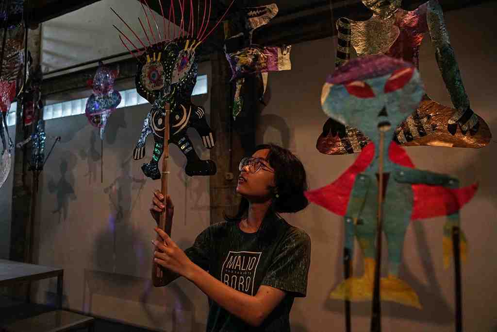 Infopublik Pameran Wayang Daur Ulang Limbah Plastik