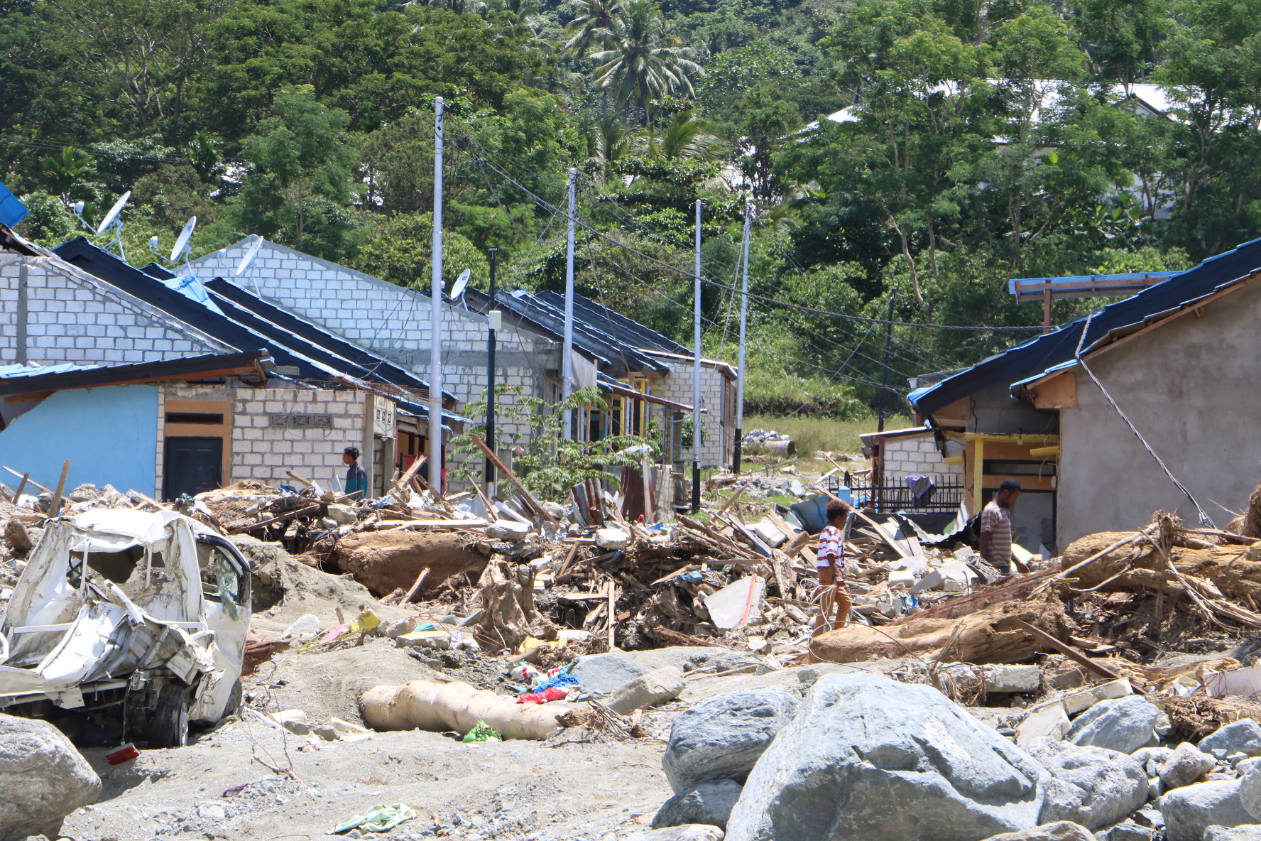 InfoPublik AKIBAT BANJIR BANDANG SENTANI