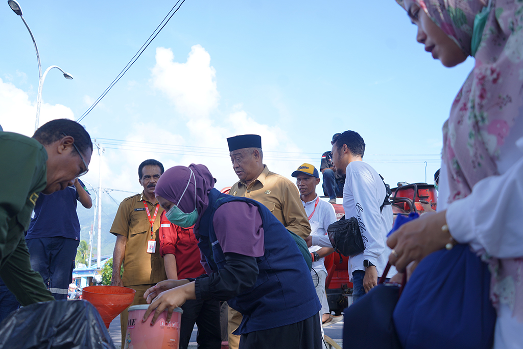 Infopublik Operasi Pasar Murah Minyak Tanah Di Tidore