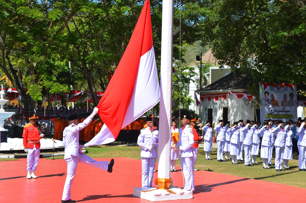 InfoPublik PETUGAS PENGIBAR BENDERA