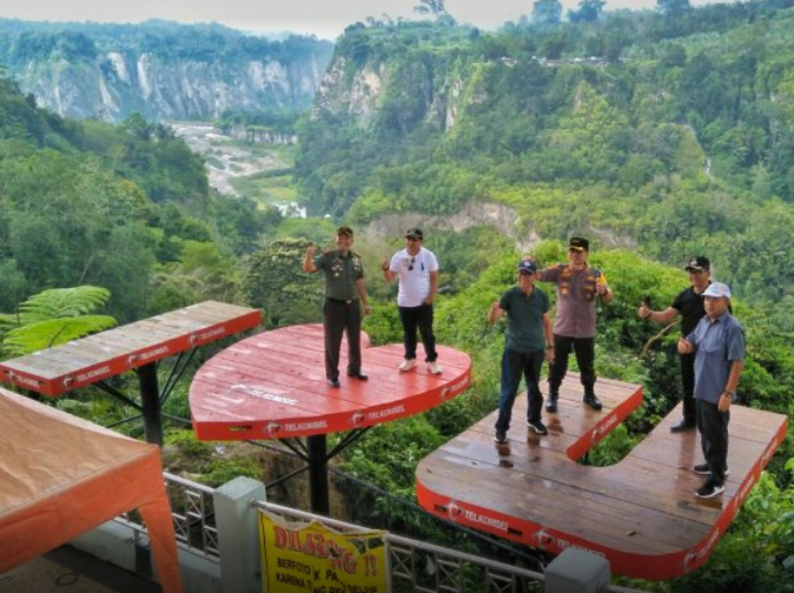 Infopublik - Berbagai Spot Wisata Lirik Pengunjung Bukittinggi