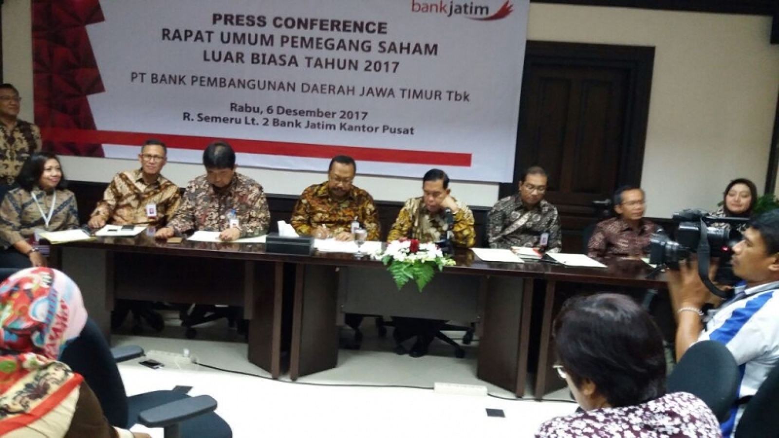 InfoPublik - Bank Jatim Gelar Rapat Umum Pemegang Saham Luar Biasa 2017