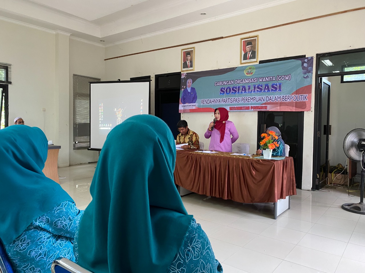 InfoPublik - Sosialisasi Peningkatan Partisipasi Dan Peran Perempuan ...