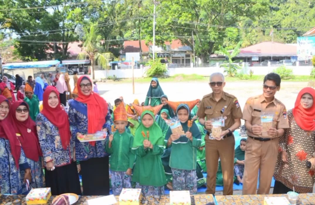 Infopublik Tingkat Konsumsi Makan Ikan Warga Padang Meningkat