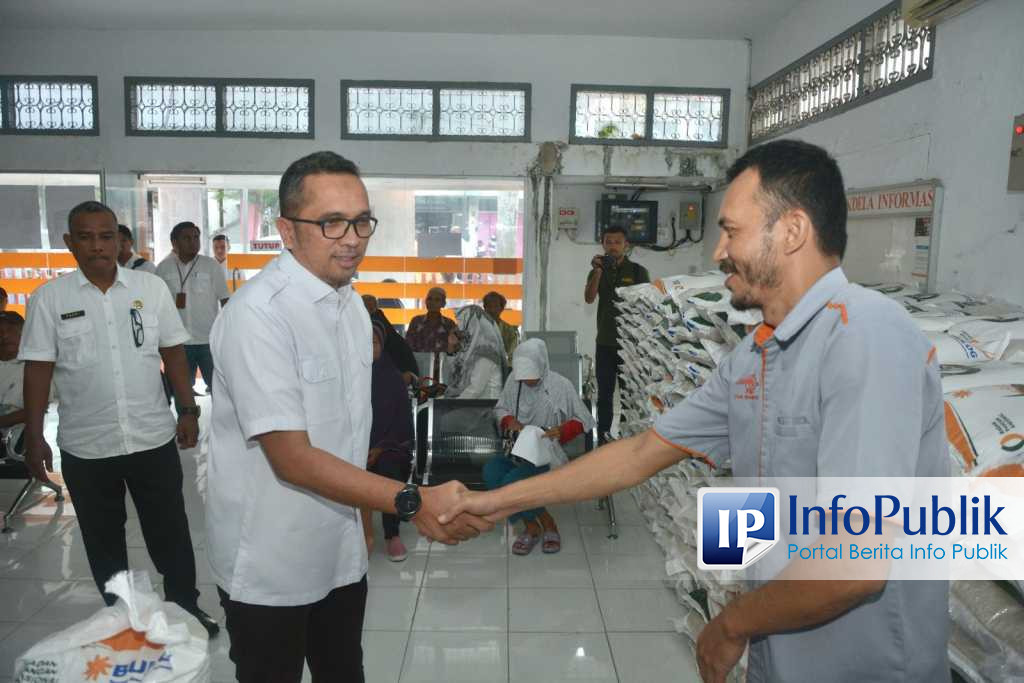 InfoPublik - Sabang Mulai Salurkan Beras Bantuan Pangan Cadangan Beras ...