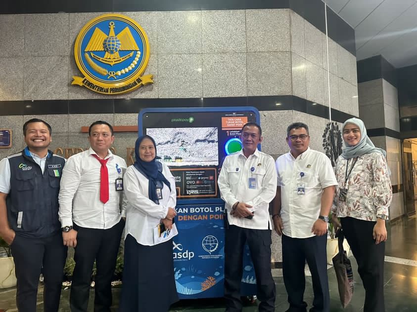 Infopublik Asdp Pasang Reverse Vending Machine Di Kemenhub Untuk Kurangi Limbah Plastik