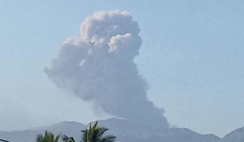 InfoPublik - Gunung Dukono Di Halmahera Utara Kembali Erupsi