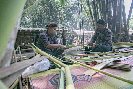 Mainan Zaman Dahulu 30 Persen Bahan Alam, Sisanya Kreativitas