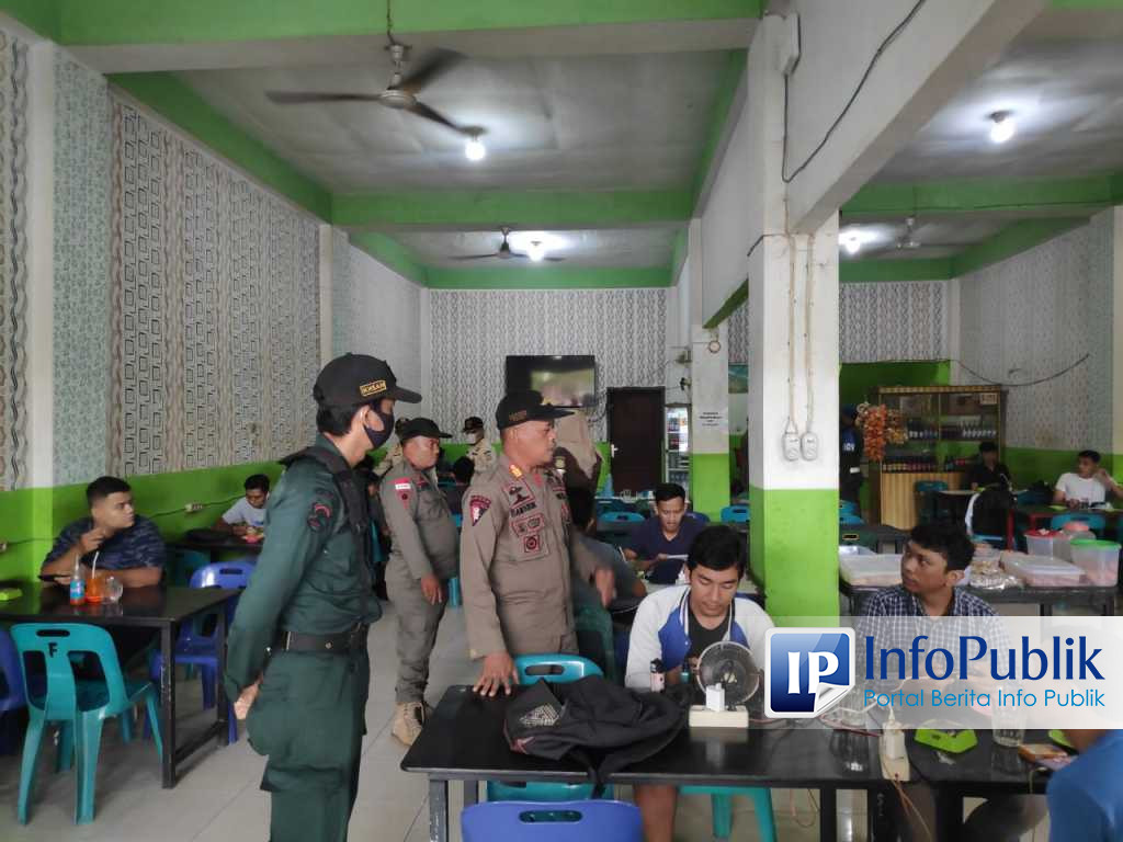 Infopublik Satpol Pp Dan Wh Aceh Besar Tegur Lima Pelajar Nongkrong Di Warkop