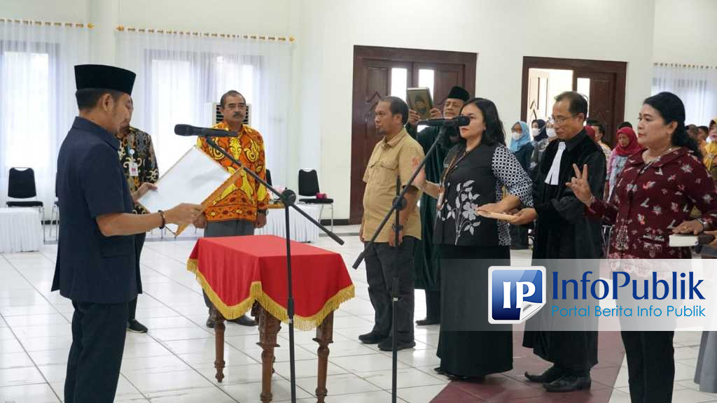 InfoPublik - Wali Kota Lantik Pejabat Administrator Dan Pengawas Di ...