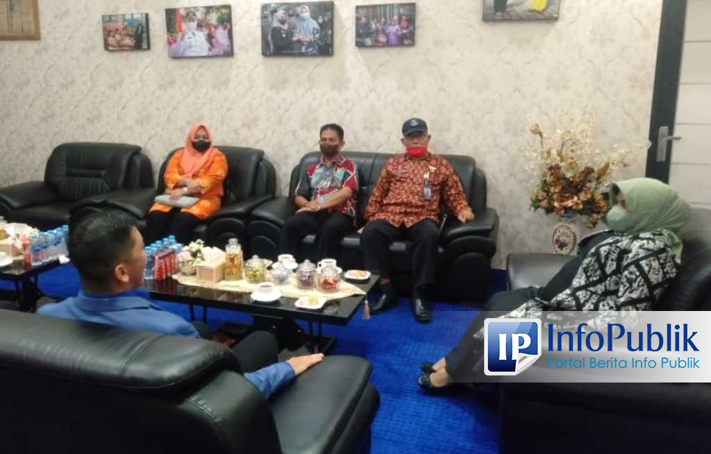 Infopublik Terima Kunjungan Direksi Batam Pos Wako Rahma Harapkan