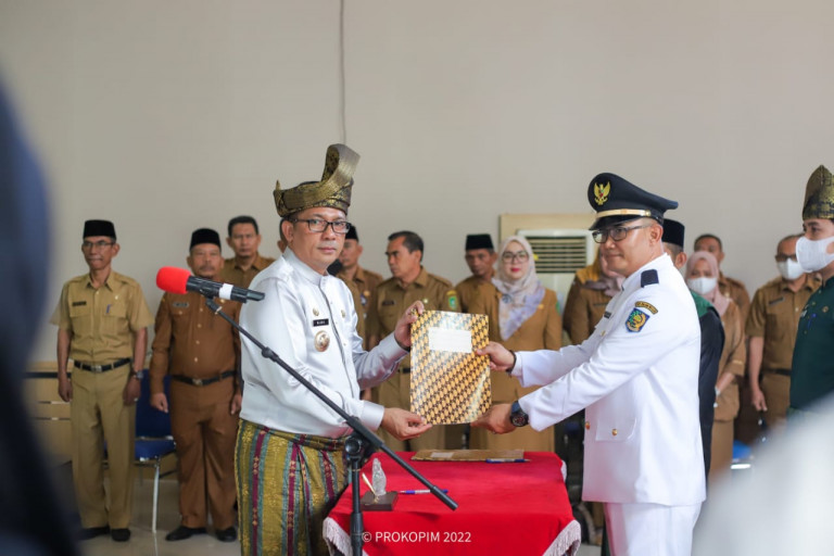 InfoPublik - Lantik 26 Pejabat, Bupati : Ini Bentuk Penyegaran Dan ...