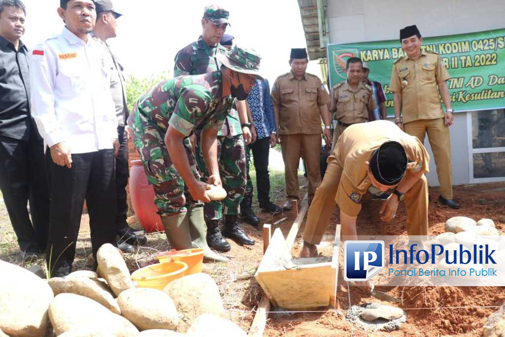 InfoPublik - Peletakan Batu Pertama Bedah Rumah