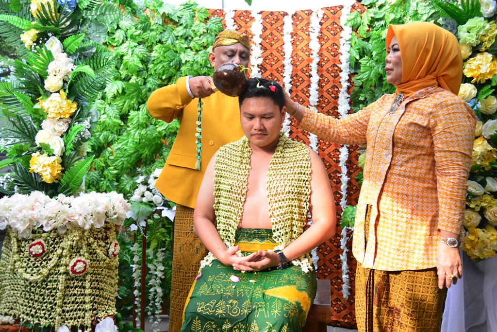 InfoPublik PROSESI SIRAMAN CALON PENGANTIN