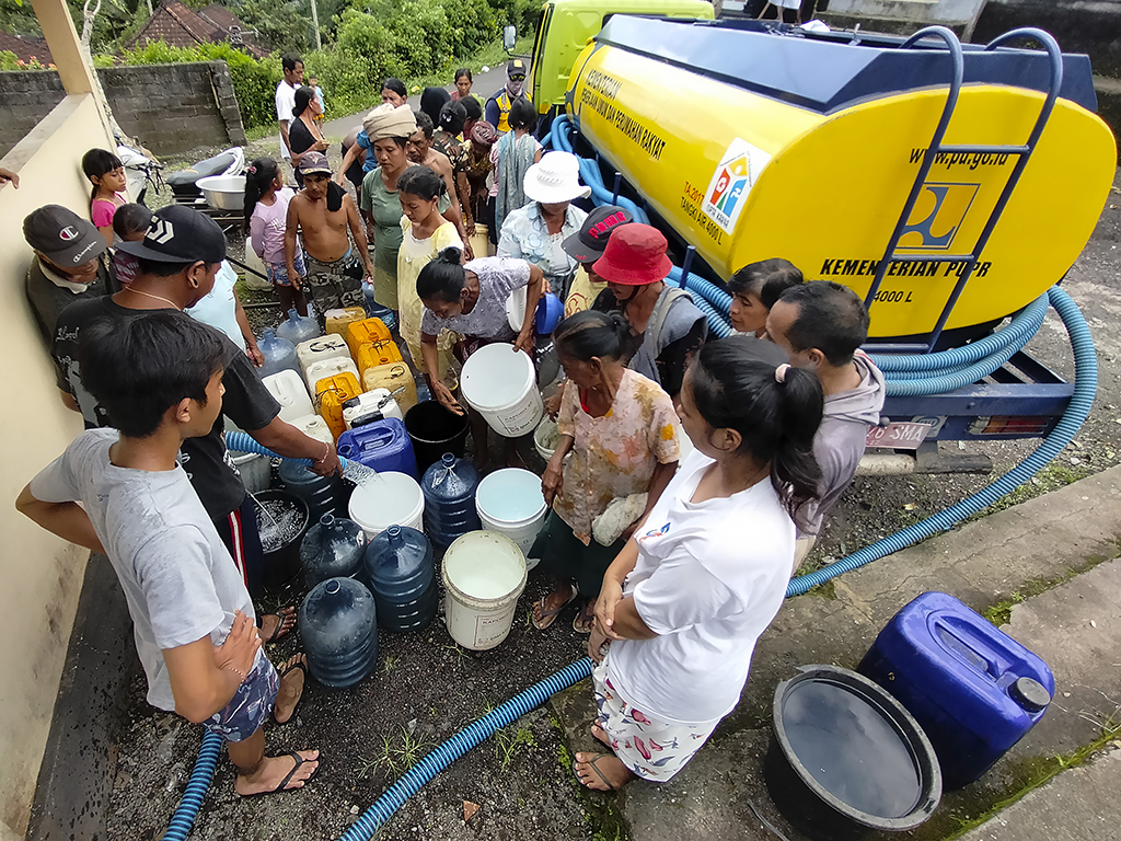 Infopublik Bantuan Air Bersih Untuk Warga Di Jembrana Bali 6560