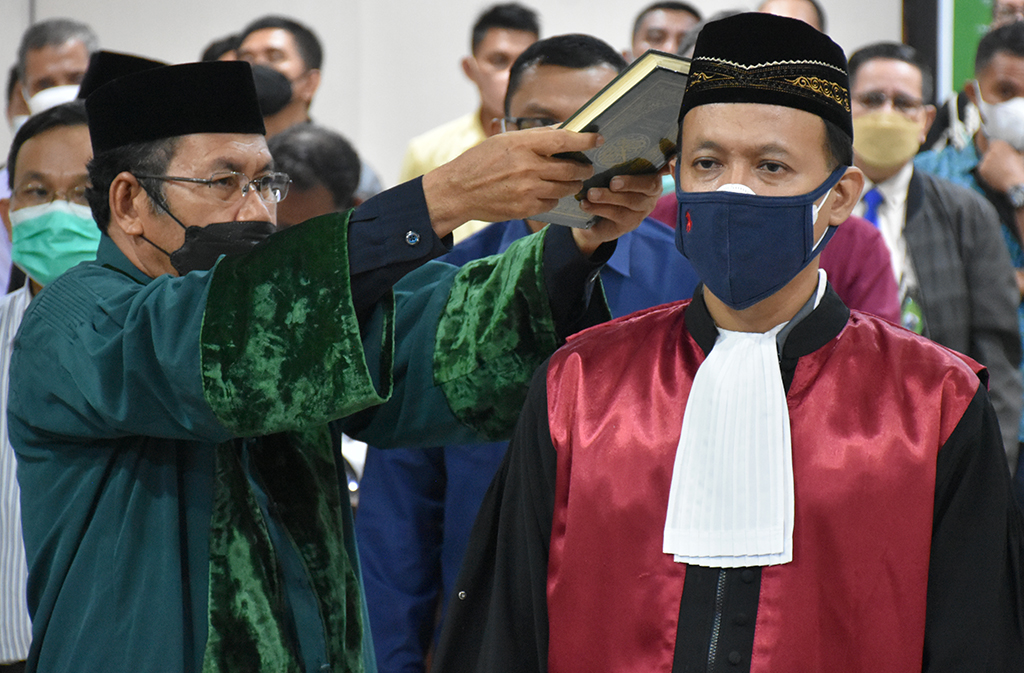 Infopublik Pelantikan Wakil Ketua Pengadilan Negeri Soasio Kelas Ii