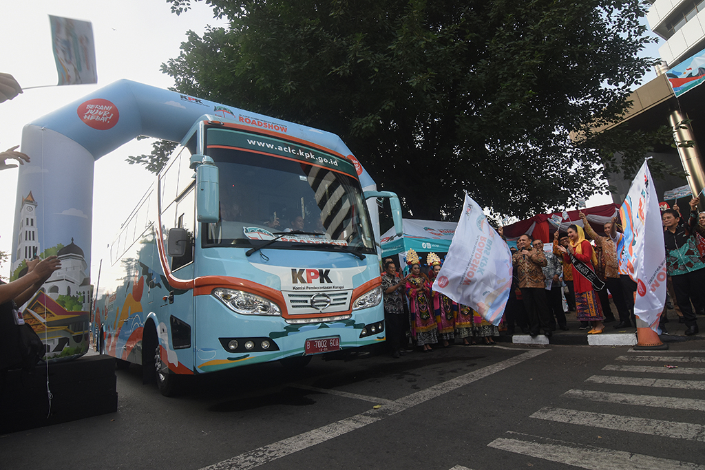 Infopublik Pelepasan Roadshow Bus Kpk