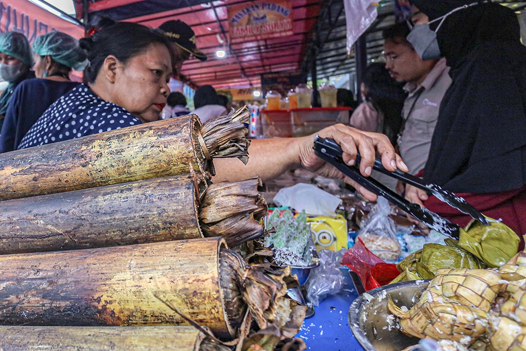 Infopublik Berburu Takjil Di Pasar Benhil