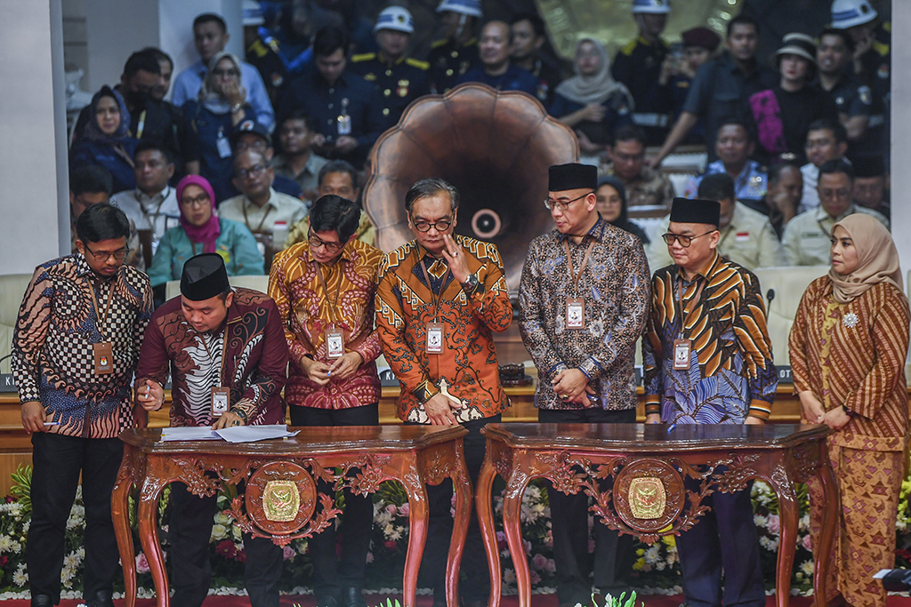 InfoPublik - PENETAPAN NOMOR URUT CAPRES DAN CAWAPRES PASANGAN PILPRES 2024