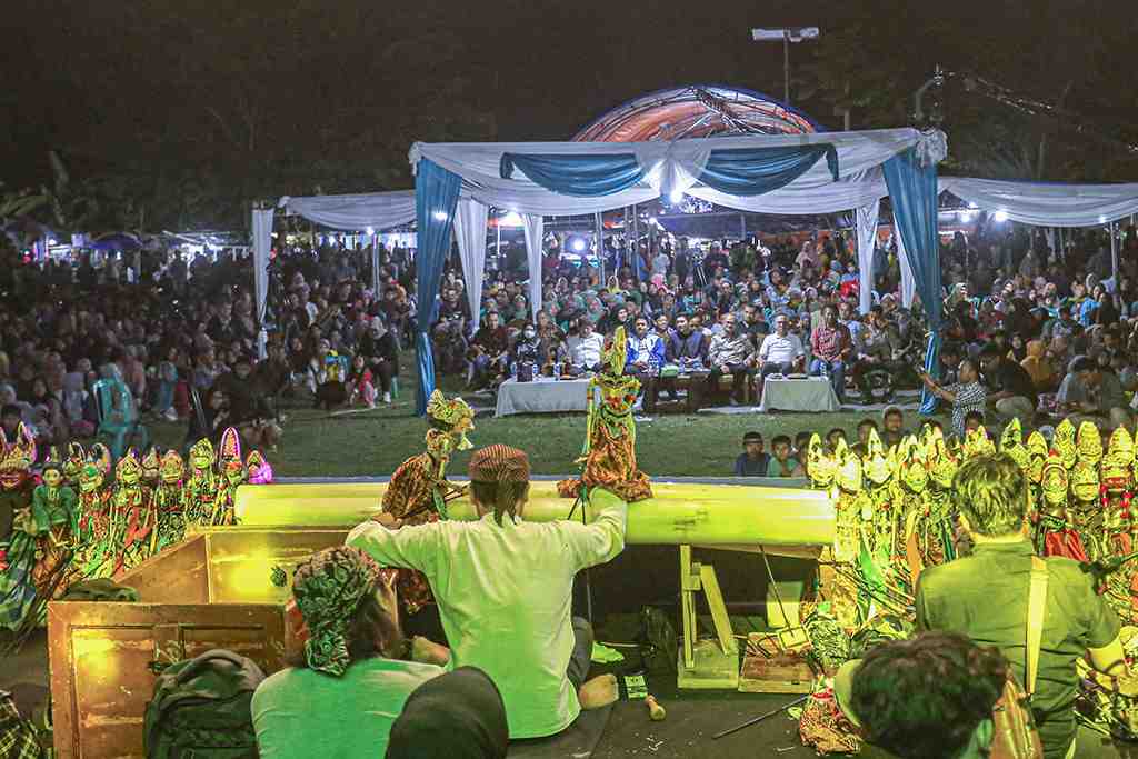 Infopublik Wayang Golek Di Pertunjukan Rakyat