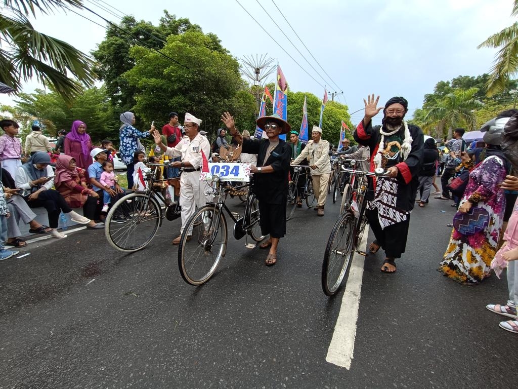 InfoPublik - KARNAVAL BUDAYA FBIM