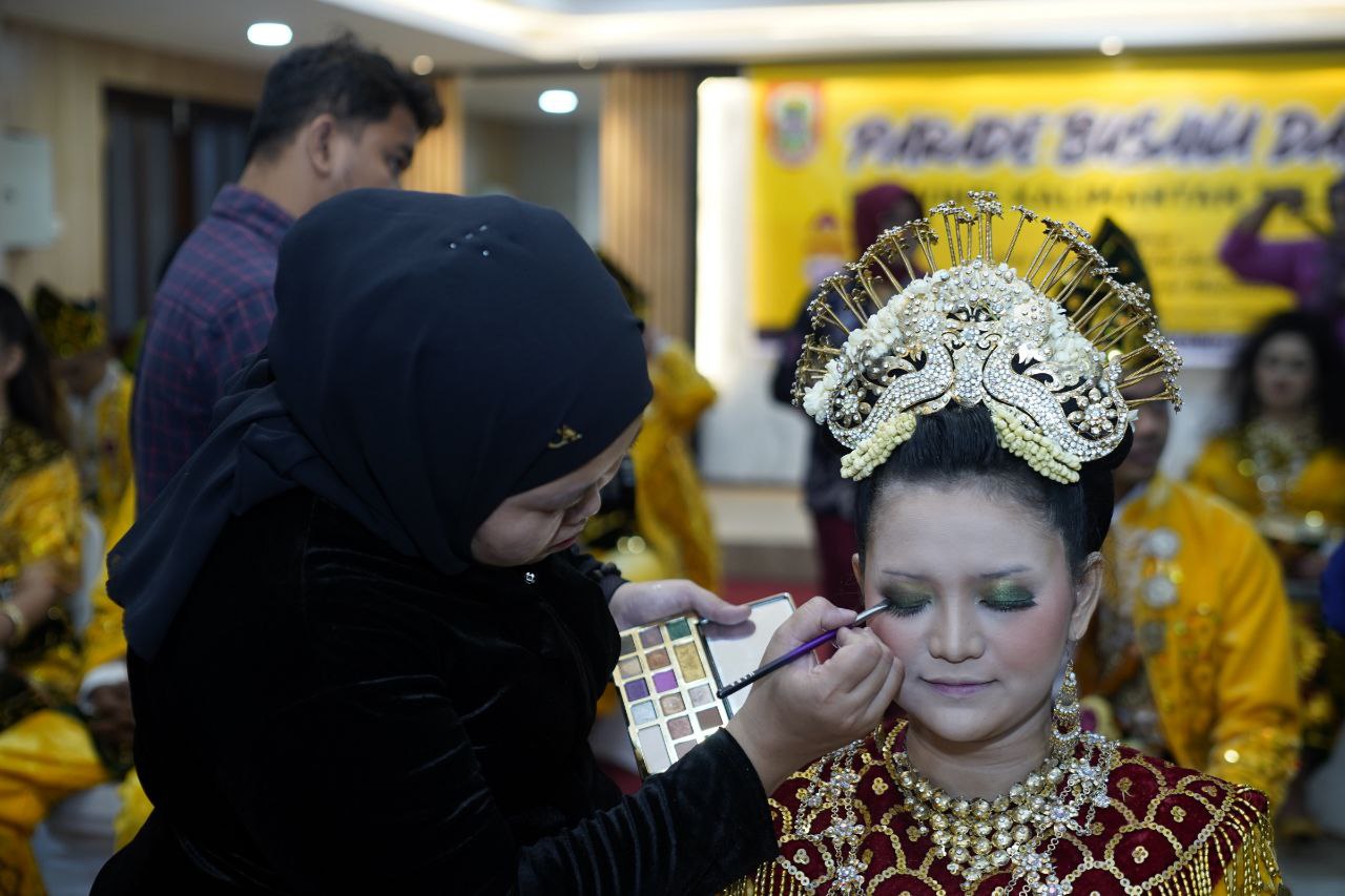 Infopublik Parade Busana Daerah Banjar