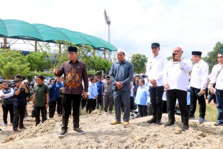 TINJAU PEMBANGUNAN GEDUNG KOPERASI MERAH PUTIH
