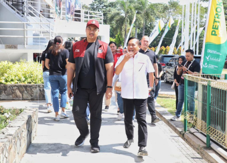 MENPORA HADIRI KEJUARAN ASIA VOLI PUTRI