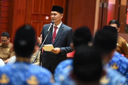 MEMPERKUAT BIROKRASI ACEH