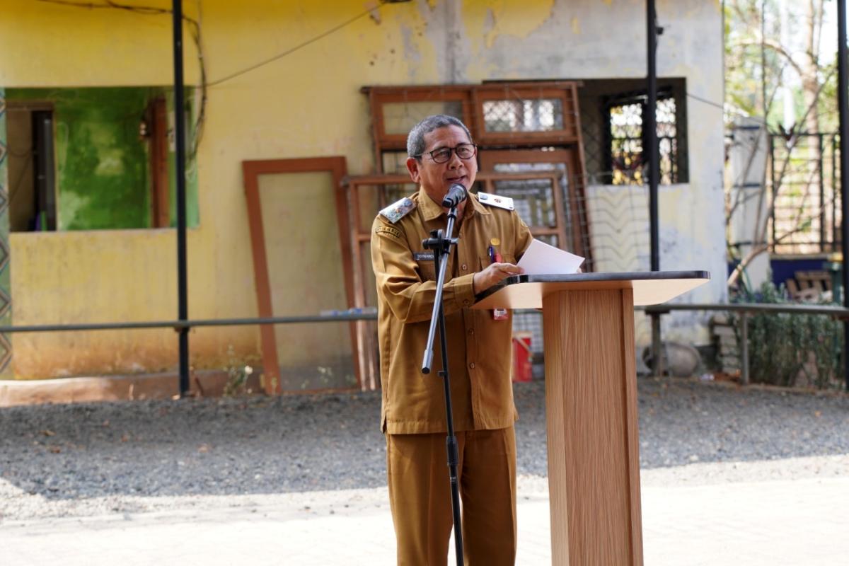 SOSIALISASI DAN PENYERAHAN BANTUAN ALAT MESIN PERTANIAN