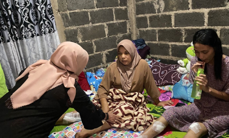 TINJAU KORBAN LONGSOR