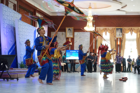 TARI BAKSA KAMBANG