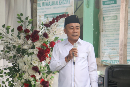 PELEPASAN SANTRI
