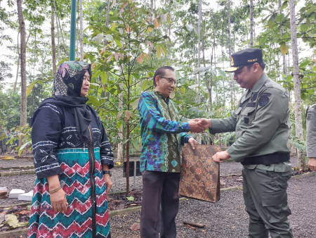 SERAHKAN  TALI ASIH