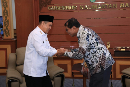 AUDIENSI KEPALA PENGADILAN TINGGI KALBAR