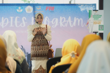 LADIES PROGRAM FORUM REKTOR SE-INDONESIA