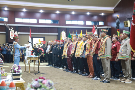 PELANTIKAN DEWAN ADAT DAYAK KABUPATEN KOTA