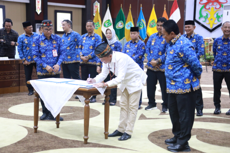 PENANDATANGANAN RKPD 2027 KALTENG