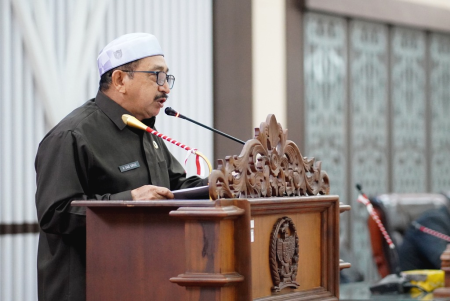 RAPAT PARIPURNA DPRD KAB BANJAR