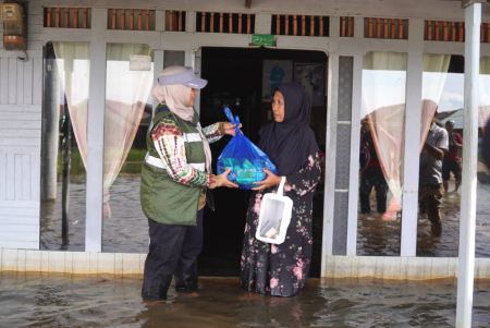 PEMBERIAN BANTUAN SEMBAKO