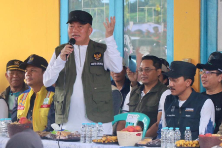 PENYERAHAN BANTUAN WARGA TERDAMPAK BANJIR 