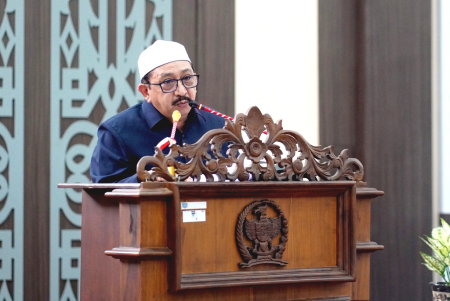 RAPAT PARIPURNA PENYAMPAIAN RAPERDA